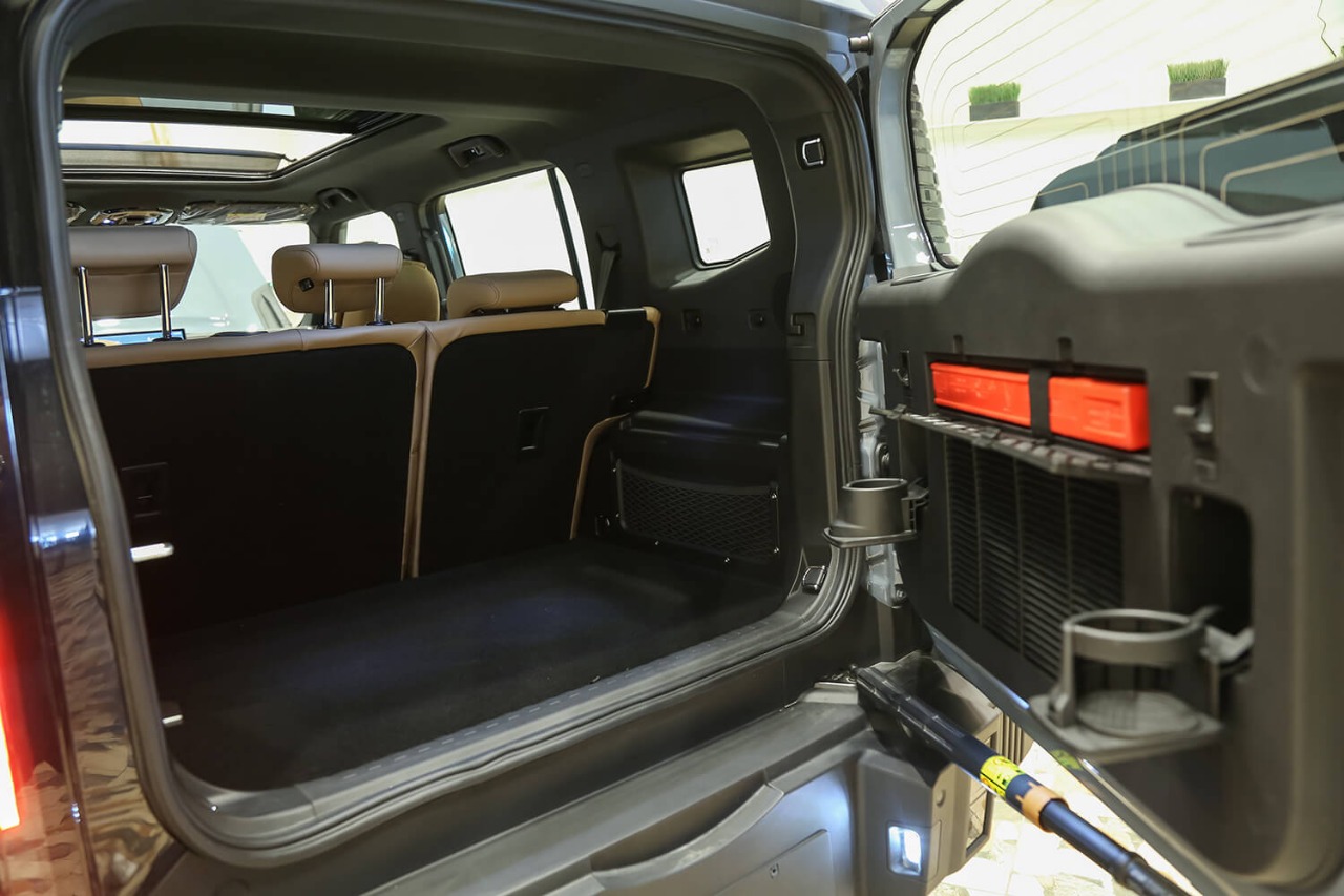 WhatsApp Image 2025-12-06 at 23.33.50 (2)