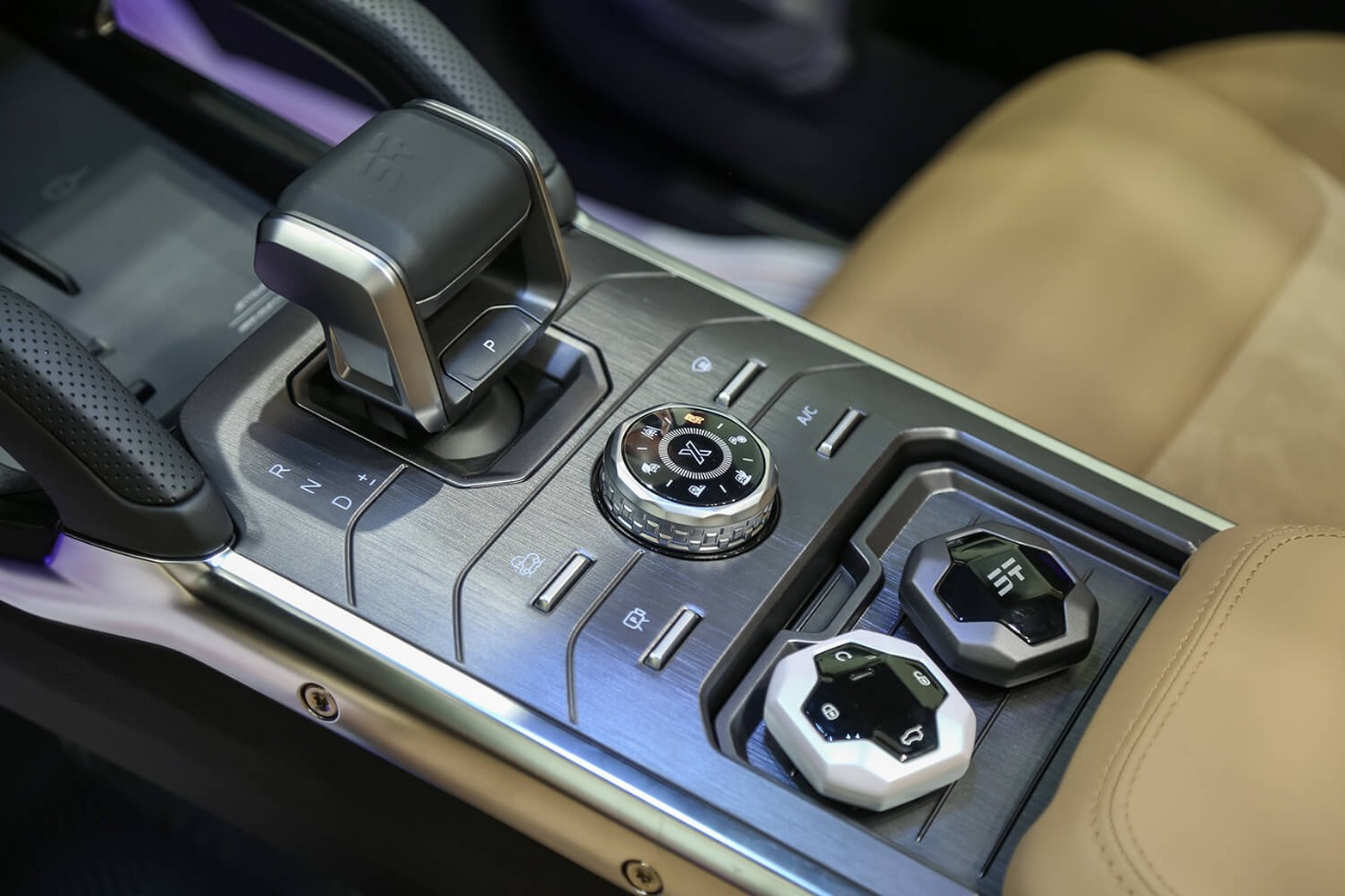 WhatsApp Image 2025-12-06 at 23.33.50