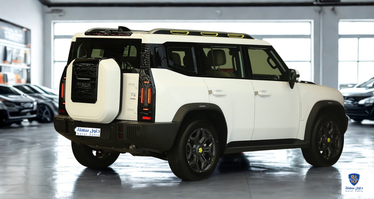 WhatsApp Image 2025-12-06 at 23.33.52 (1)